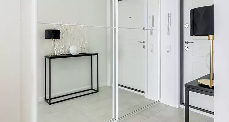 Mirrored Bifold Closet Doors Repair in Fleming Island, FL