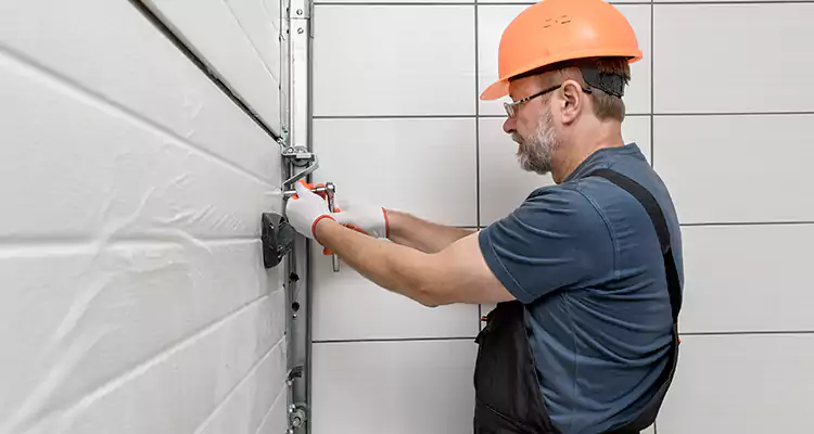 Emergency Garage Door Repair in Fleming Island, FL