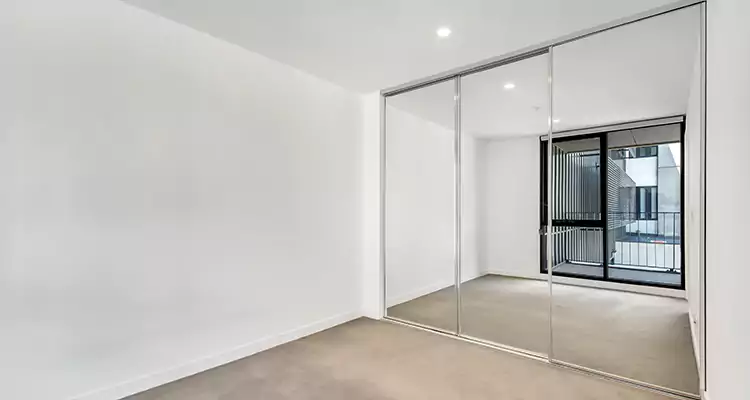 Why Homeowners Choose Us for Sliding Mirror Door Replacement in Fleming Island, FL