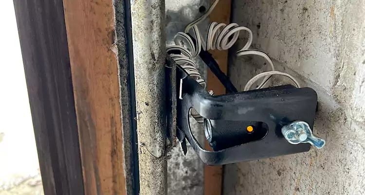 Fix Broken Garage Door Sensor in Fleming Island, FL