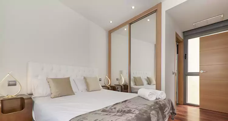 Sliding Wardrobe Door Mirror Replacement in Fleming Island, FL