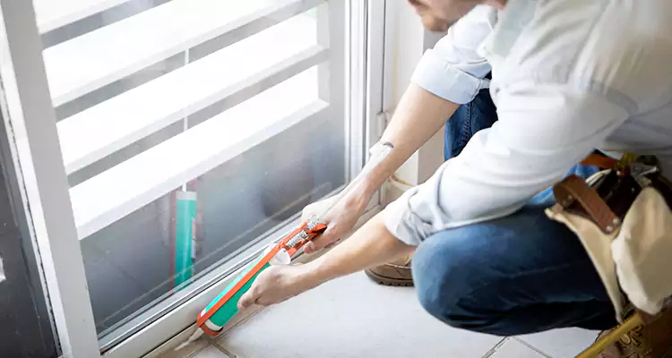 Dap Window Caulk Repair in Fleming Island, FL